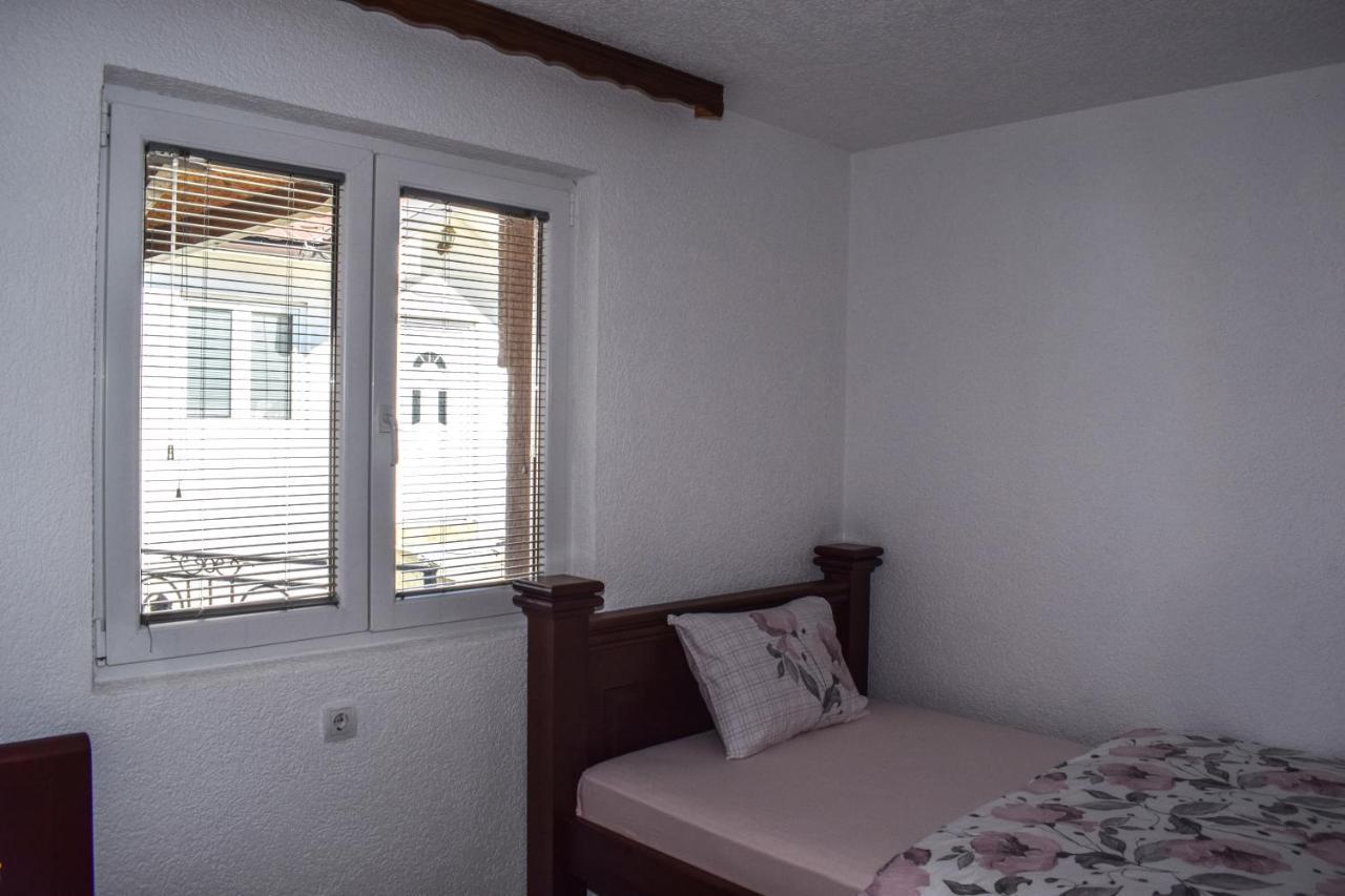 Ema Guest House Plav Exterior photo